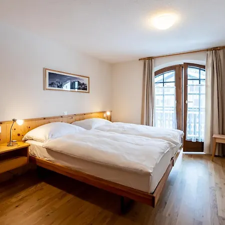 Haus Zer Weidu Apartment Zermatt Exterior photo
